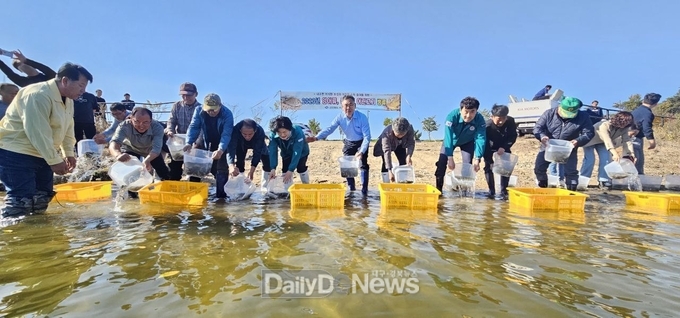 상주시, 어린고기 6만 5천 마리 방류