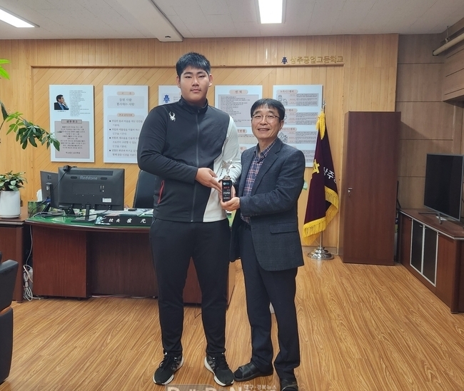 상주공업고, 제2회 청송황금사과배 씨름대회 입상
