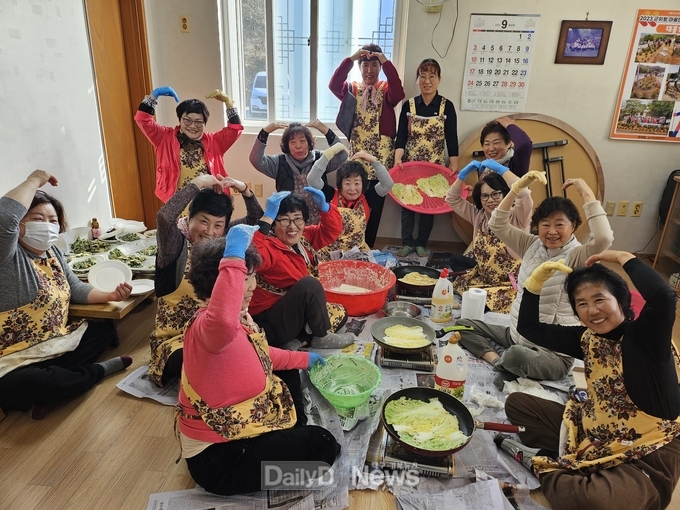 “목련회” 점심 나눔 자원봉사활동