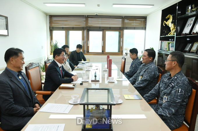 영천시 자매부대 최무선함 승조원, 영천시 방문