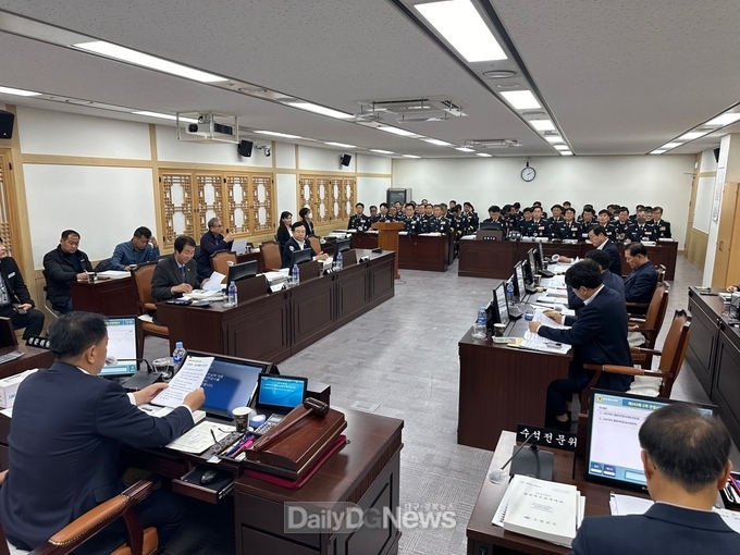 건설소방위, 통합신공항추진본부·건설도시국 행정사무감사 실시