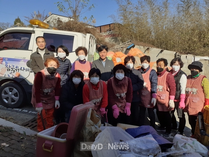 찾아가는보건복지팀, 후원회와 함께하는 청소봉사