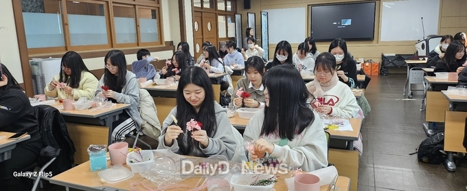 성주군, 힐링프로그램 ‘스무살, 꽃길만들기’ 운영