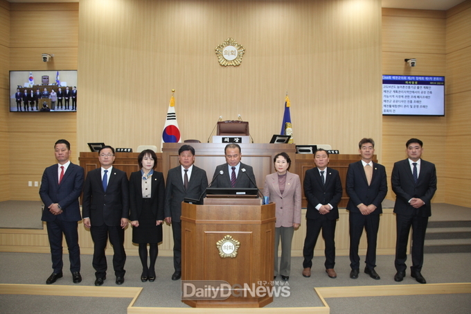 예천군의회, ‘예천군 평생학습도시 조성 지원’ 결의문 채택