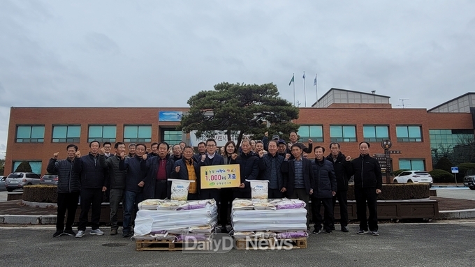 상주쌀연구회, 300만 원 상당 사랑의 쌀 1,000kg 기탁
