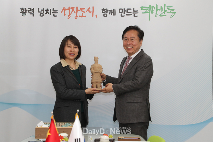 권기창 안동시장, 중국 산시성 시안시 대표단 접견