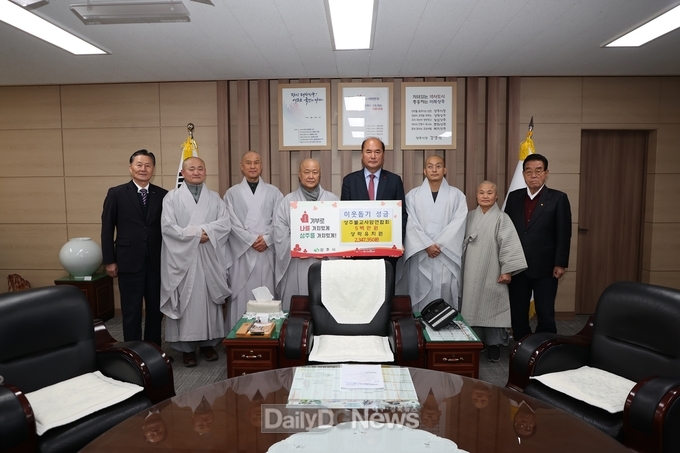 어려운 이웃과 함께하는 나눔의 손길 이어져