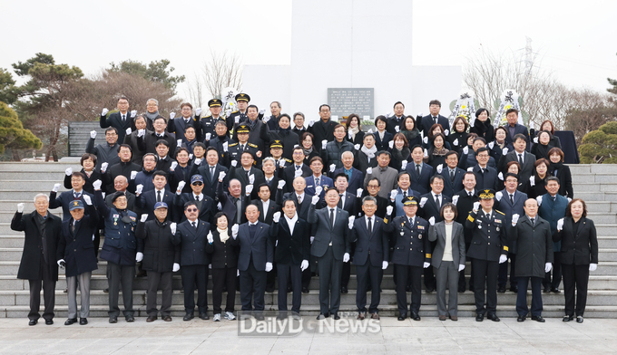 칠곡군, 충혼탑에서 신년참배로 갑진년(甲辰年) 새해맞이
