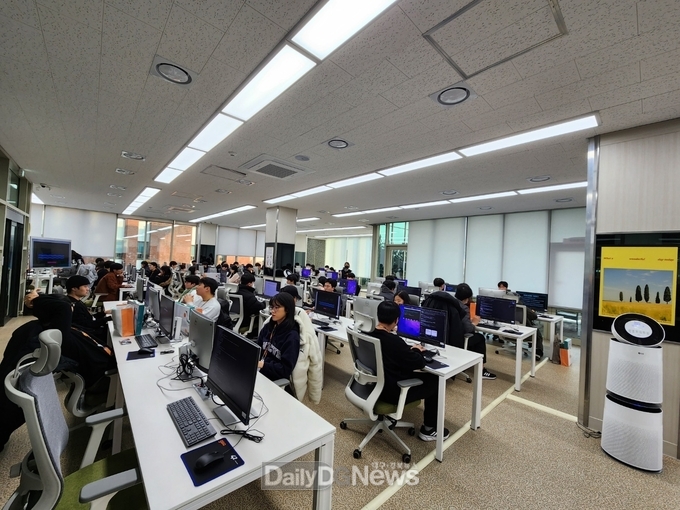 (재)경산이노베이션아카데미, 1기 2차 라피신(La Piscine) 시작