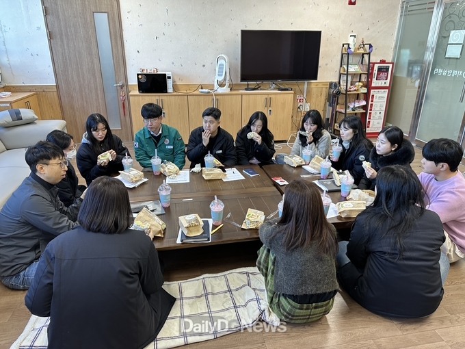 군위군 보건소, ‘브라운백 미팅’도입 및 ‘보건소 MZ 홍보단’ 구성으로 보건소 홍보 강화