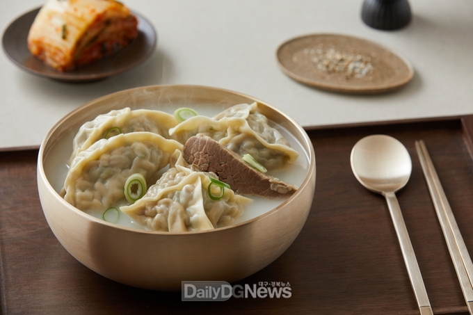 남선식당 인기메뉴 영주만둣국이 밀키트로 출시됐다(밀키트 사진)