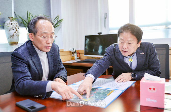 이병환 성주군수, 추경호 의원 만나 동서3축(성주~대구간)고속도로 추진 상생 협력 지원 요청