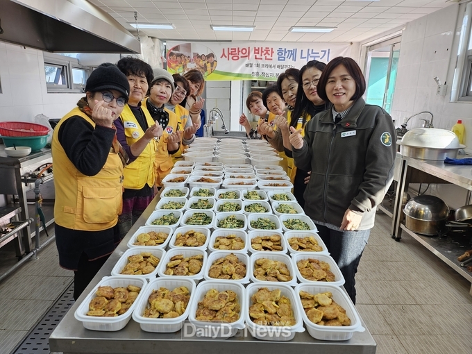 의흥면 적십자봉사회, “사랑의 반찬 함께 나누기” 온(溫)