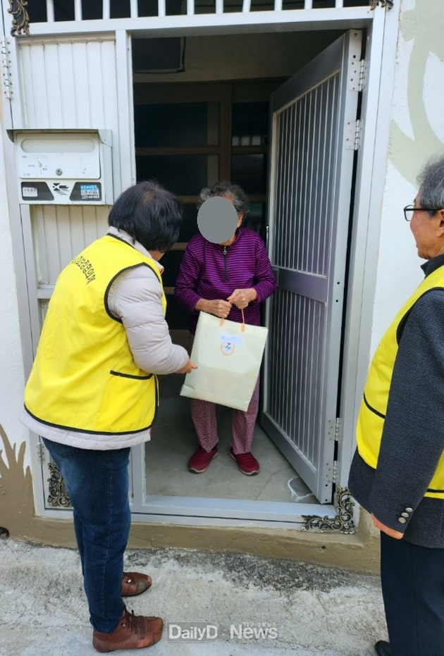 태화동 지역사회보장협의체 ‘사랑의 떡 보따리 나눔’