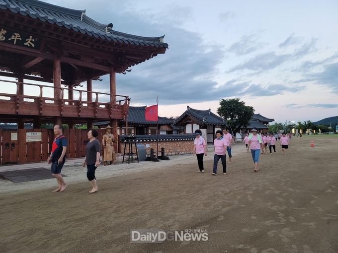 일상속에서 다 같이 모바일 건강 걷기