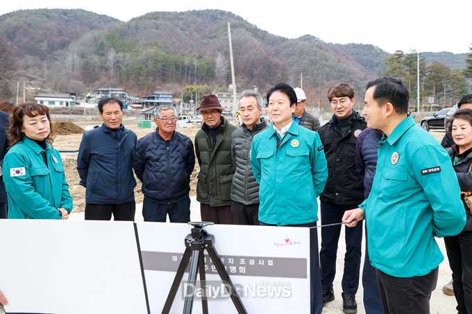 이병환 군수, 해빙기 금수면 파크골프장 현장 안전점검 실시