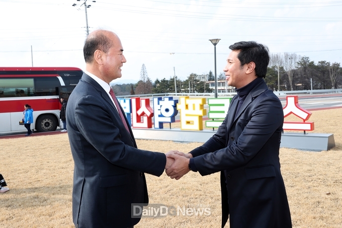 필리핀 힝오옥시 관계자, 상주시 계절근로자 근무현장 및 스마트팜 혁신밸리 벤치마킹