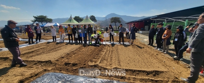 청도군 ‘들락날락’ 주말농장 개장