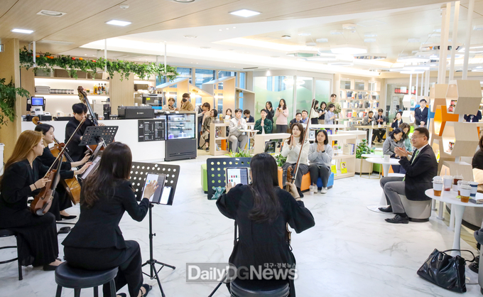 영쳄버 오케스트라, 칠곡군청에서 현악5중주 공연