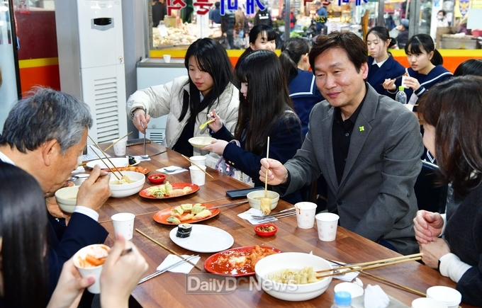 일본 조요시 중학생, 경산 중학생들과 한국 문화체험 기회 가져