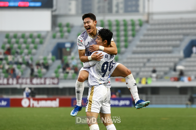 김천상무, 수원FC 4대 1로 꺾으며 리그 2연승 성공