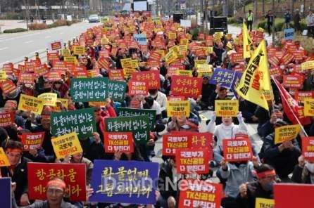 의성군통합신공항이전지원위원회, “지역간 합의 무시하는 국토부 추진단장 신광호 즉각 교체 촉구!”