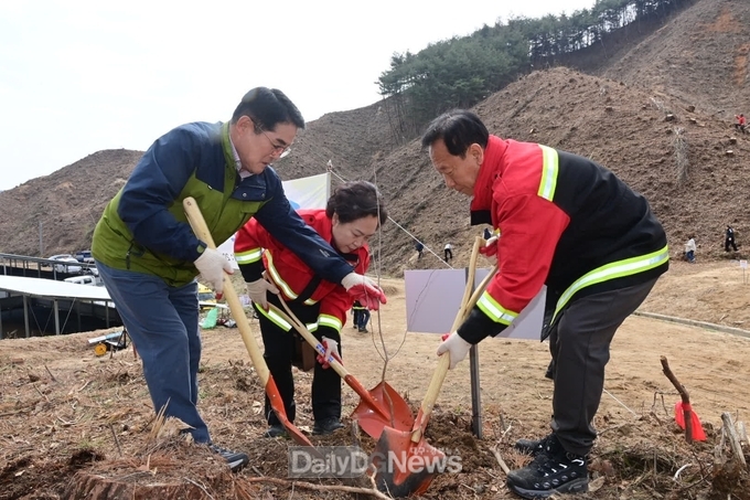 봉화군, 제79회 식목일 나무심기행사 열어