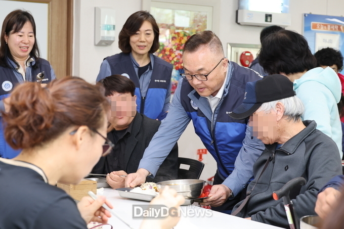 한수원, ʻ사회공헌의 날ʼ 기념 임직원 봉사활동