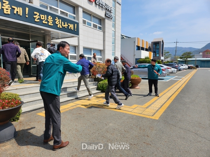 청도군, 산사태 발생대비 실제 대피훈련 실시