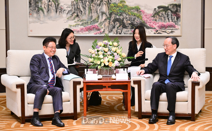 이철우 경북도지사, 랴오닝성 방문 우호교류 협정 체결