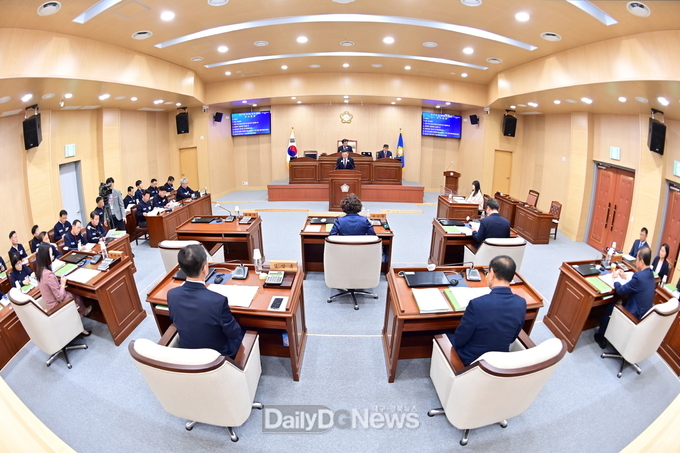 청송군의회, 제271회 임시회 개회