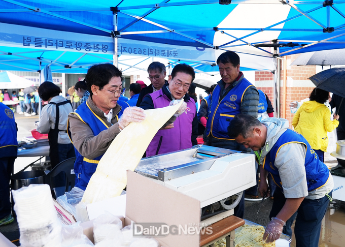 자원봉사로 시작하는 행복한 영천 만들기