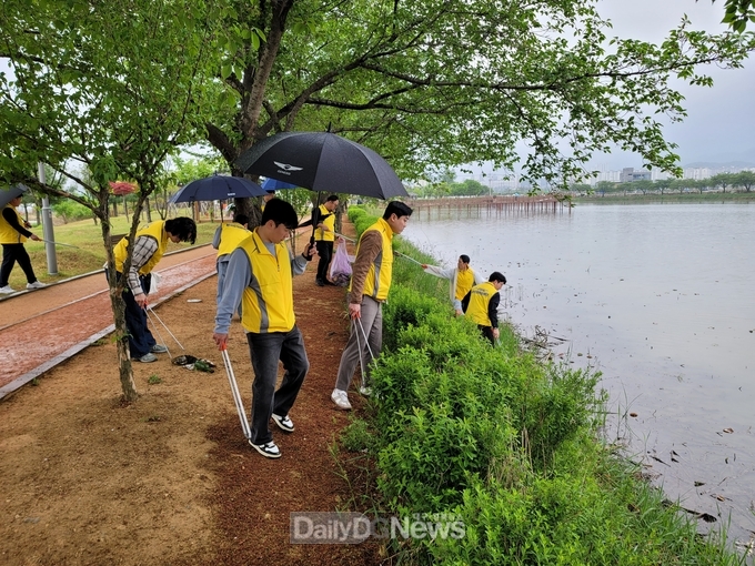 구미시 청년들, 환경 보호 및 사회 공헌 앞장