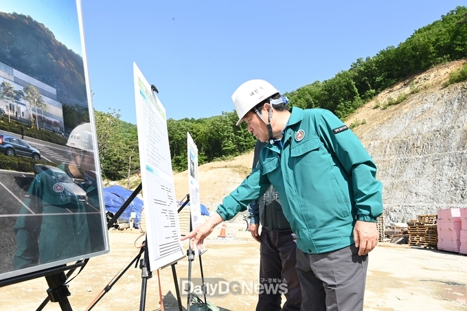 김천시장, 김천시립 추모공원 올 9월 공사완료 위한 현장 관계자 독려