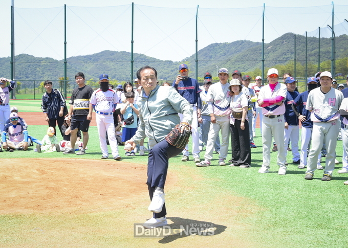 문경시, 2024 문경시장배 사회인 야구대회 개회식 개최