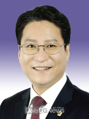 부의장은 배진석(경주1, 3선)