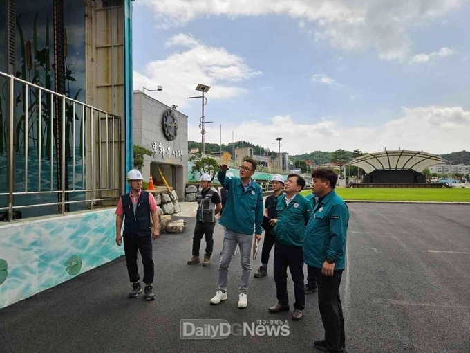 배진태 봉화 부군수가 여름철 집중호우 등 재난 발생 시 인명피해 우려 지역에 대한 사전점검 등을 진행했다
