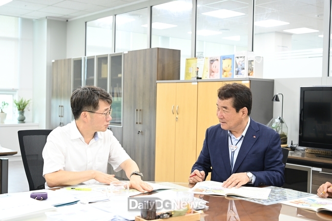 김충섭 김천시장, 기획재정부‧국토교통부‧환경부 연이어 방문 -