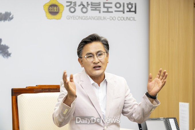 제12대 경상북도의회 후반기 박성만 의장