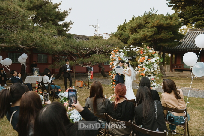 행복결혼식 5커플 이달 31일까지 모집