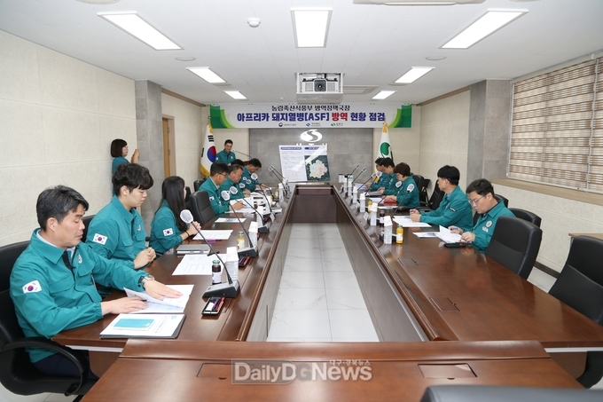 최정록 농림축산식품부 방역정책국장 상주시 아프리카돼지열병(ASF) 방역 현황 점검