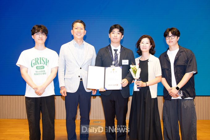 ‘가족과 함께하는 신규 공무원 임용식’ 개최