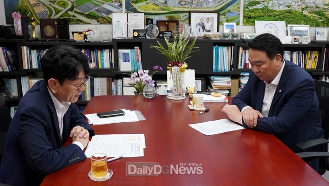 정희용 의원, 여름철 농산물 수급 안정 및 재해 피해 예방 관련 농식품부 유통소비정책관 면담