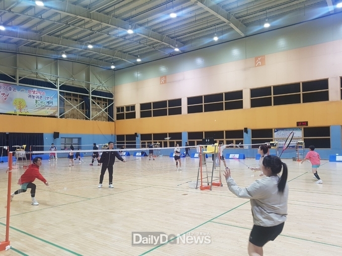 제5회 문경시 초·중·고 학생 배드민턴 대회 개최