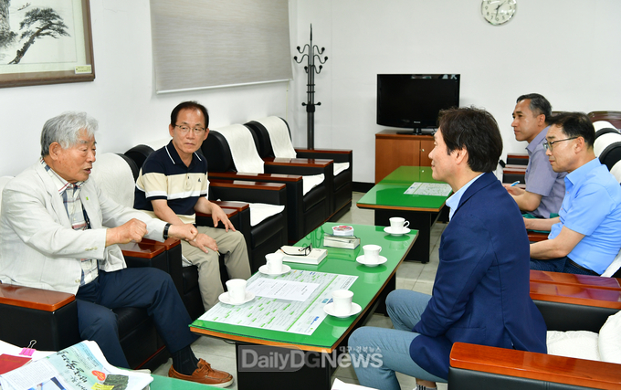 조현일 경산시장, 폭염대응 대한노인회시지회 방문