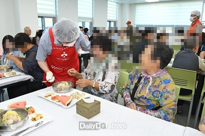 김천시장애인회관 ‘복날 맞이 나눔밥상’ 행사 진행