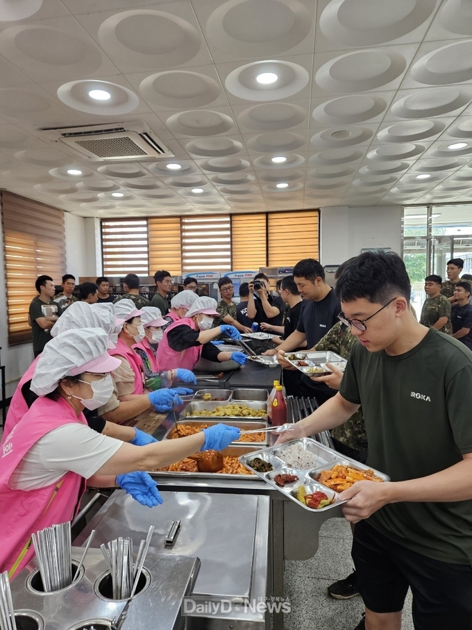 경산시여성단체협의회, 을지연습 대비 50사단 경산청도대대 장병 위문