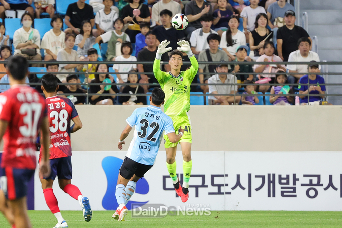 김천상무, 대구 원정에서 0대 3 패배