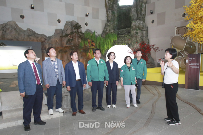 안동시의회 문화복지위원회, 현지 의정활동 전개