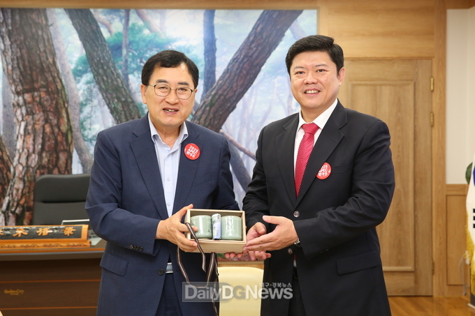 주낙영 경주시장 주부산 중국총영사관과 APEC 협력 논의